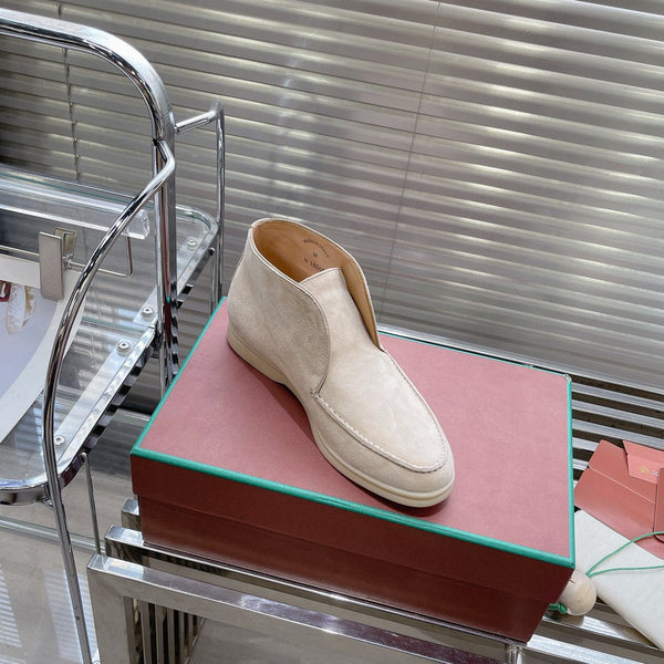 open walk chukka boot light grey suede