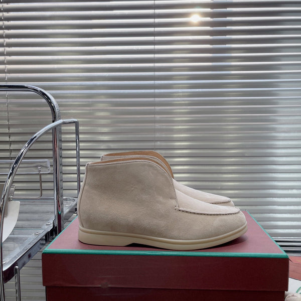 open walk chukka boot light grey suede