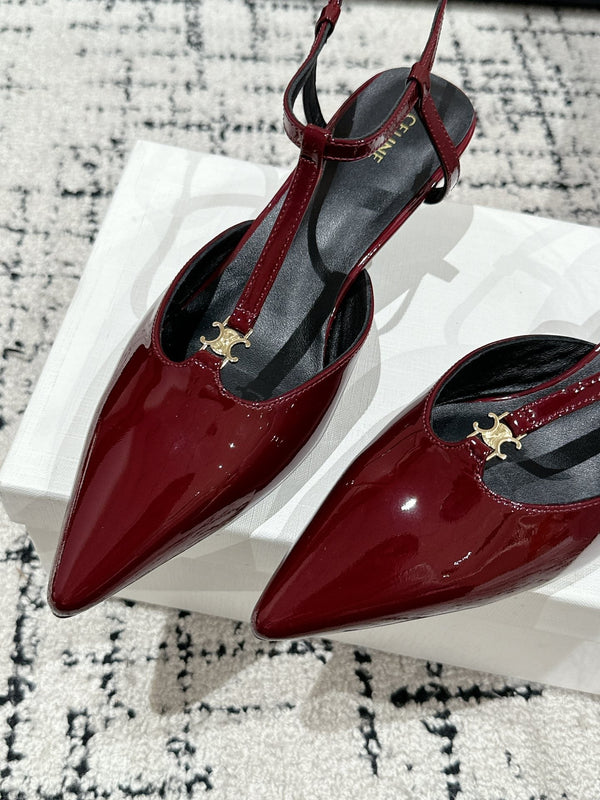 DÉCOLLETÉ KITTEN CON CINTURINO A T 5 CM IN PELLE DI VITELLO VERNICIATA ROSSO RUBINO