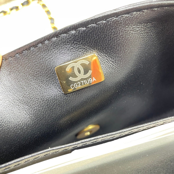 Borsa a tracolla media CC 25P con manico superiore da 25 cm, pelle di vitello nera, finiture dorate