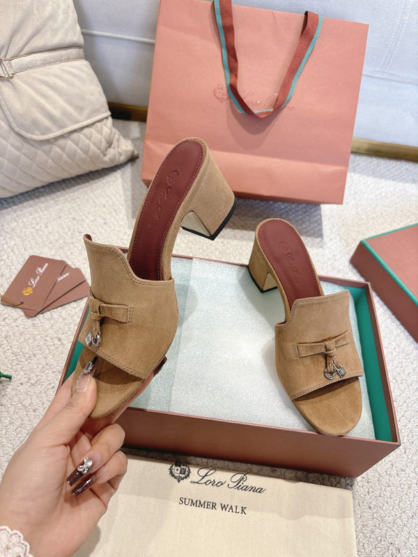 LP 25 Summer Charm Sandal 55 Beige Suede Dard Red Calfskin