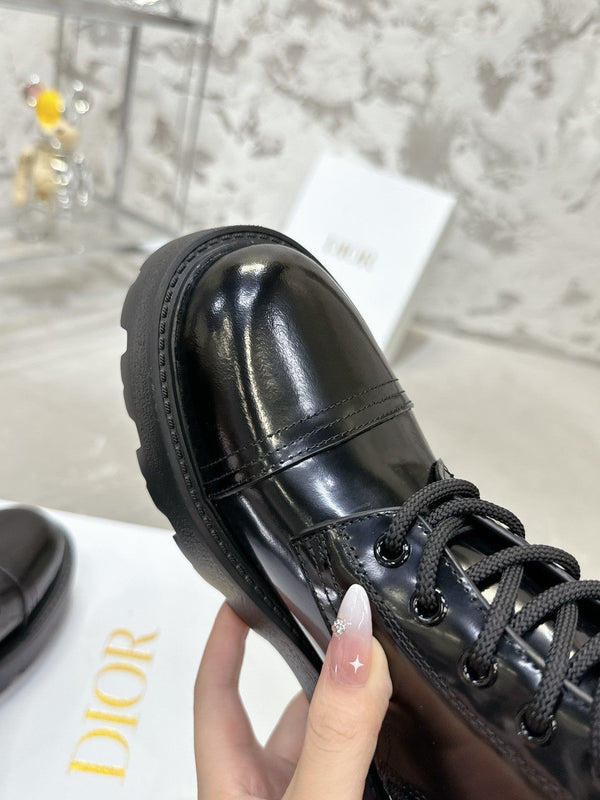 CD D-Strike Ankle Boot In Black Glossy Cowhide 100587