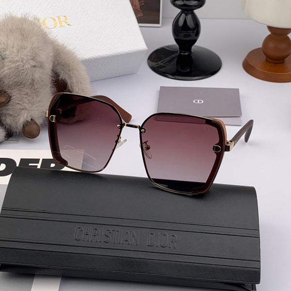 OCCHIALI DA SOLE MONTAIGNE CD9357 IN ACETATO