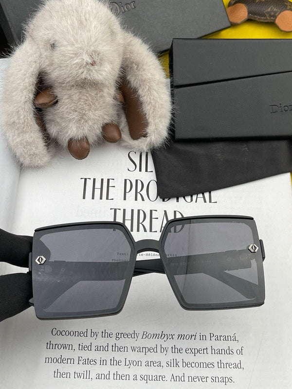 OCCHIALI DA SOLE MONTAIGNE CD9781 IN ACETATO