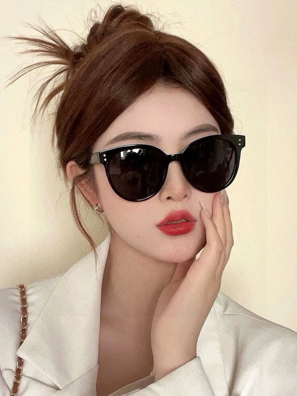 OCCHIALI DA SOLE MONTAIGNE CD5106 IN ACETATO NERO