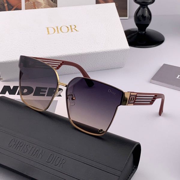 MONTAIGNE SUNGLASS CD7190 IN ACETATE