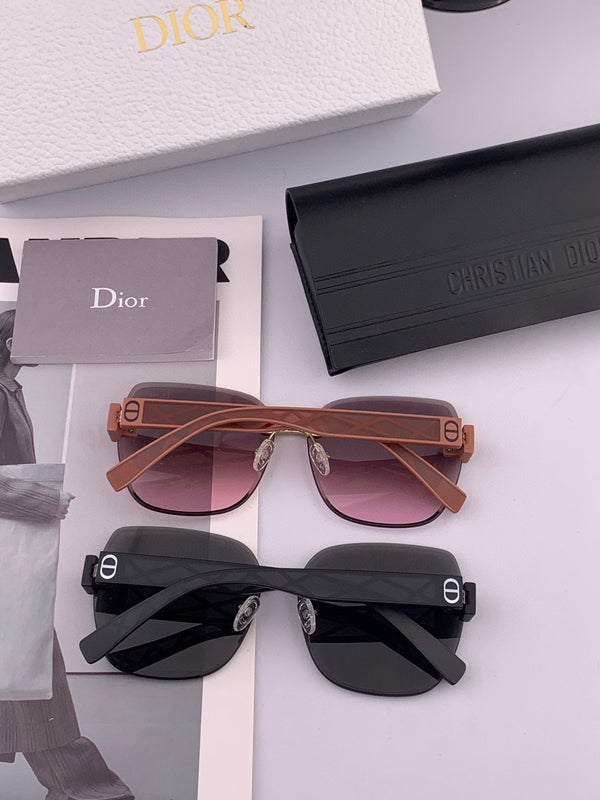 OCCHIALI DA SOLE MONTAIGNE CD4579 IN ACETATO