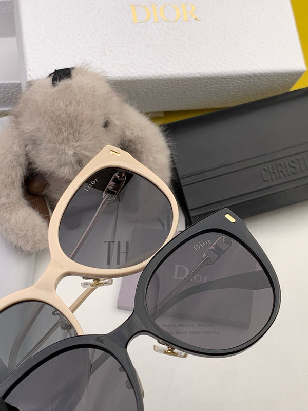 MONTAIGNE SUNGLASS CD3752 IN ACETATE