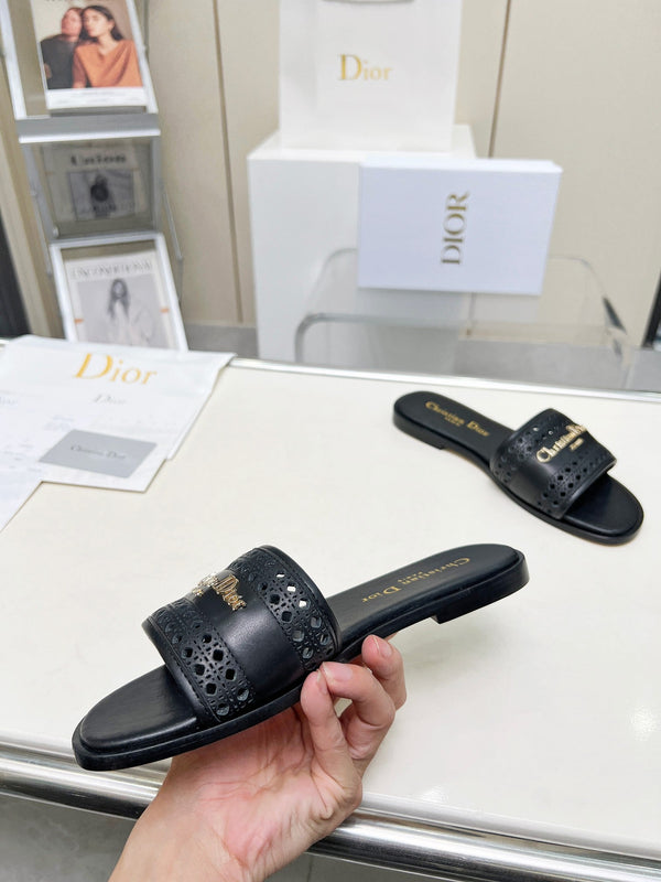 CD 25 D-Lane Slide Calfskin