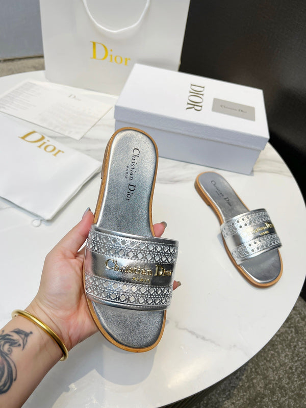 CD 25 D-Lane Slide Calfskin