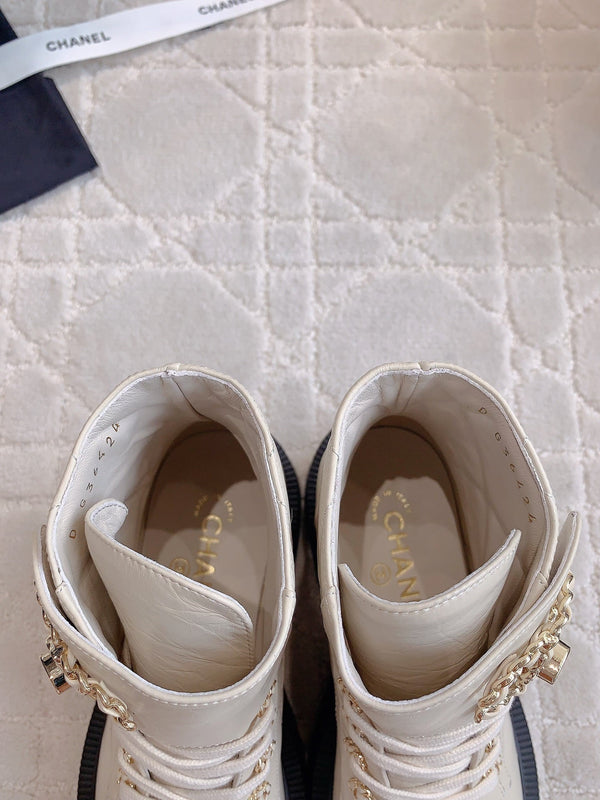 CC Ankle Boots In White Beige Wrinkled Calfskin 145489