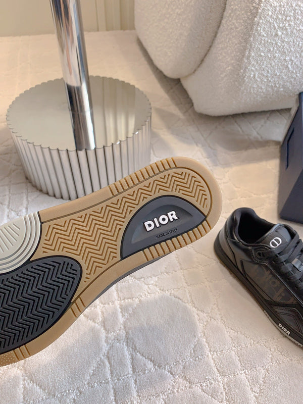 CD B27 Low-Top Sneaker Black Calfskin