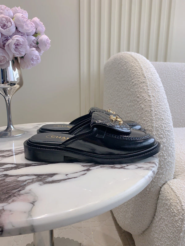 CC Mule In Black Glossy Cowhide 145660