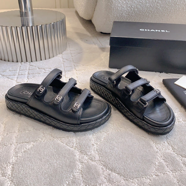 CC Slippers Black Lambskin 145354