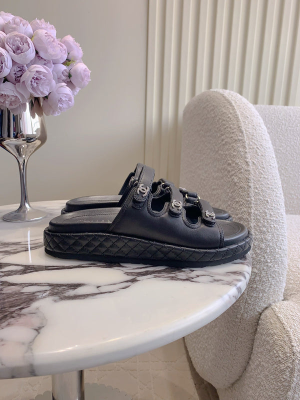 CC Slippers Black Lambskin 145354