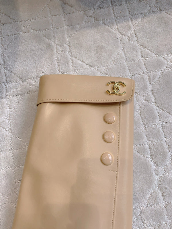 CC 25 Buttoned Boot Beige Calfskin 516648