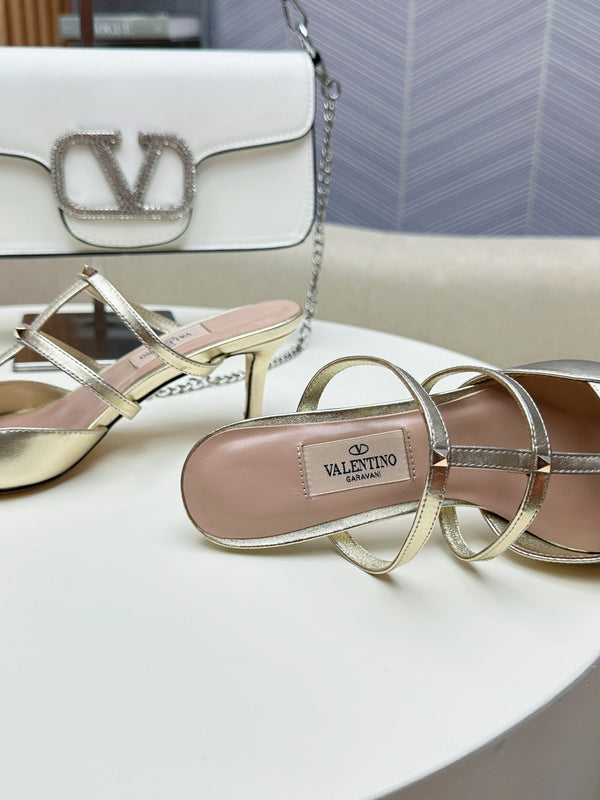 ROCKSTUD WISPY GOLD CALFSKIN MULE 60MM