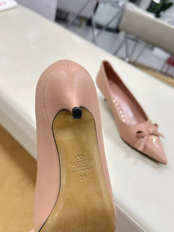 Bepointy Pump Bow In Rose Cannelle Cowhide And Patent Leather Pale Pink Sheepskin Linning 304258