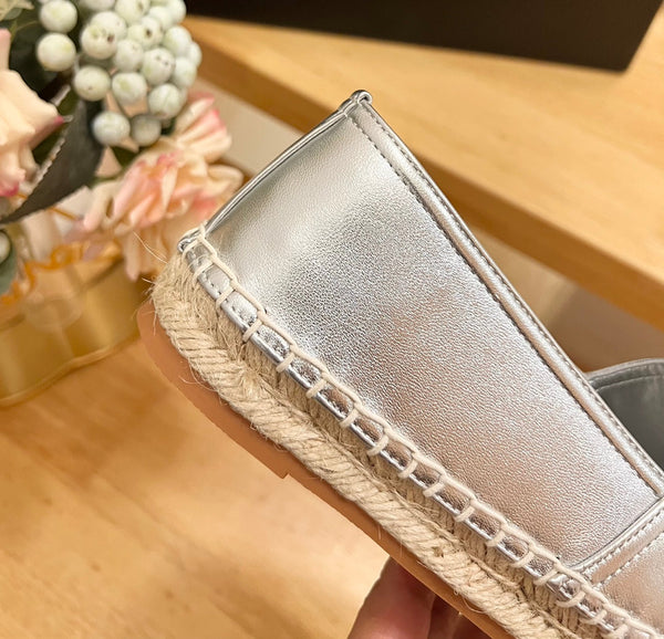 SL YVES EMBOSSED LOGO SLIP ON SILVER CALFSKIN