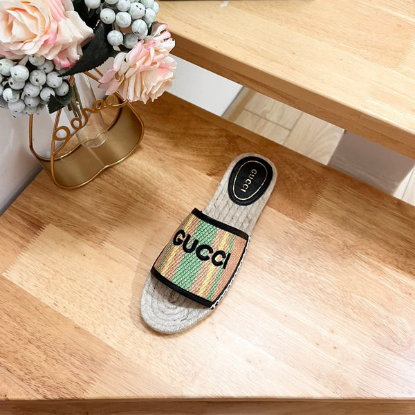 GG  Casual Style Slippers