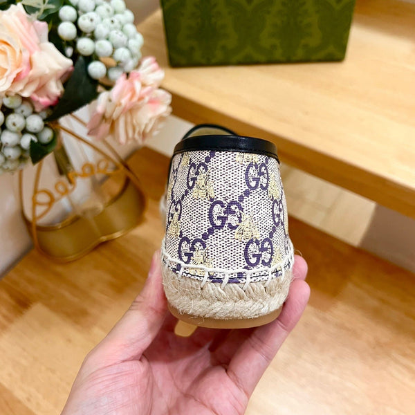 GG  Supreme Flat Shoes White Caro