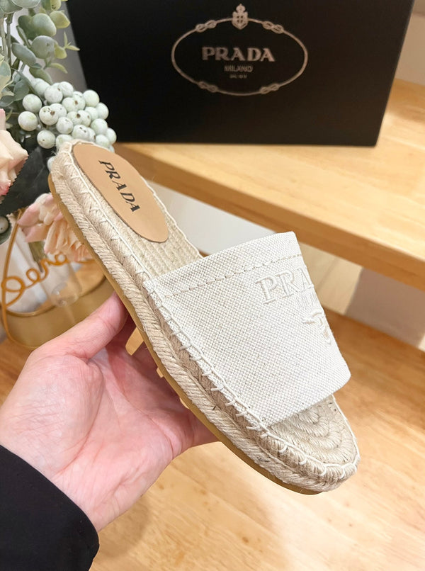 PRA CROCHET SLIPPERS CREAMY WHITE LINEN FABRIC