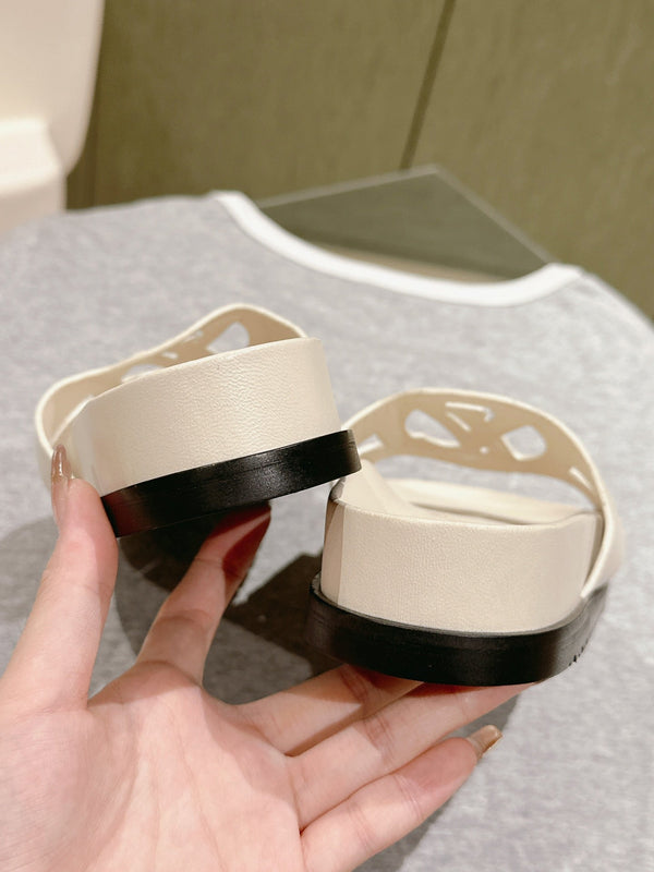 sandalo lv isola flat mule in pelle di vitello color crema