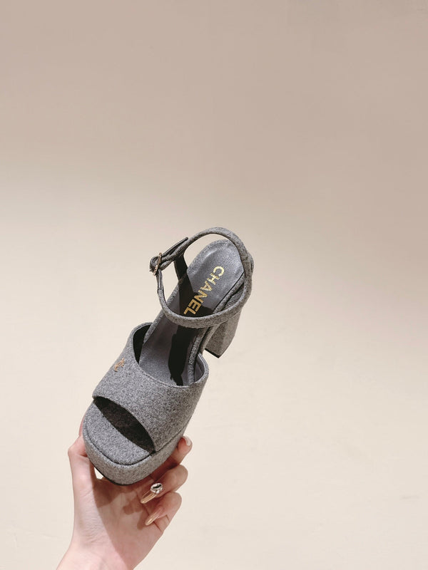 CC HIGH SANDAL GREY SUEDE CALFSKIN