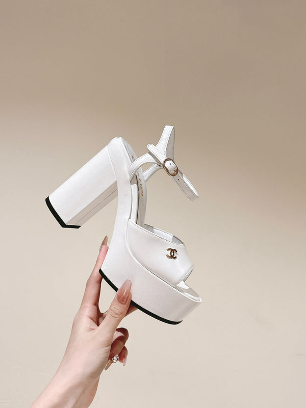CC HIGH SANDAL WHITE CALFSKIN