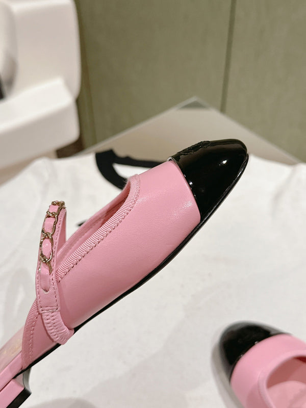 cc mule catena in pelle vitello rosa vitello verniciato nero