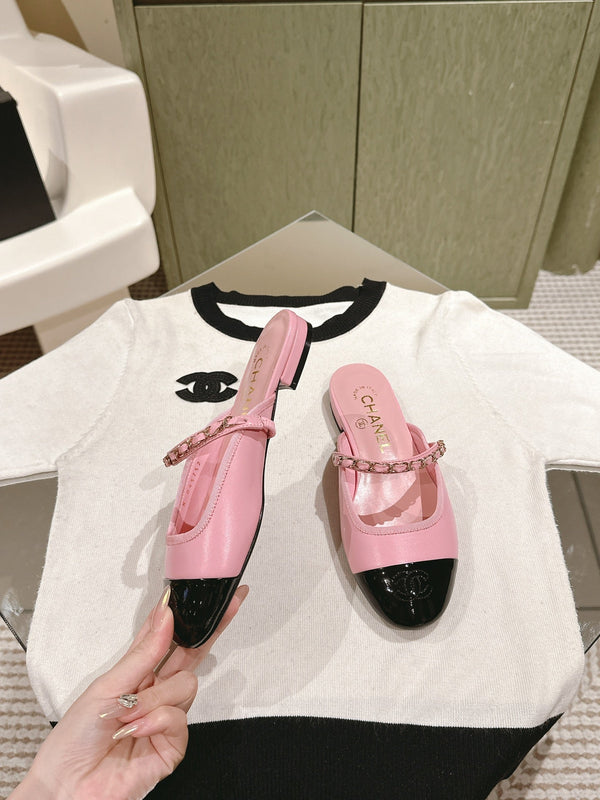 cc mule catena in pelle vitello rosa vitello verniciato nero