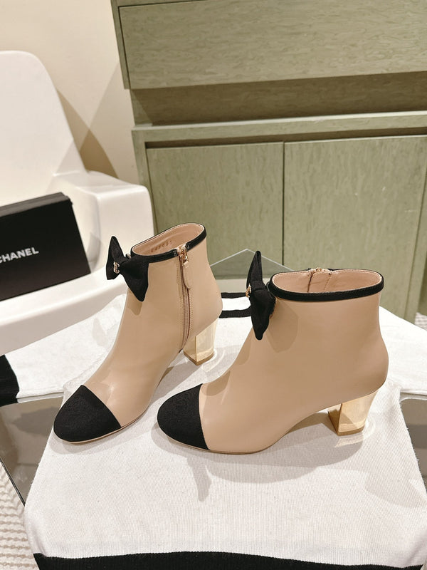 CC SHORT BOOST BEIGE CREAM PURE LAMBSKIN