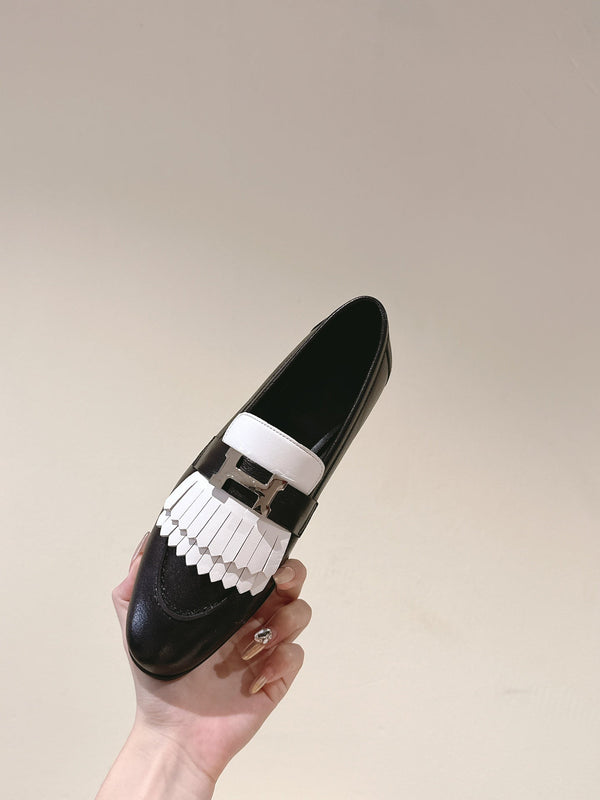 HM Mocassins Royal Loafers Black White Sheepskin 445007