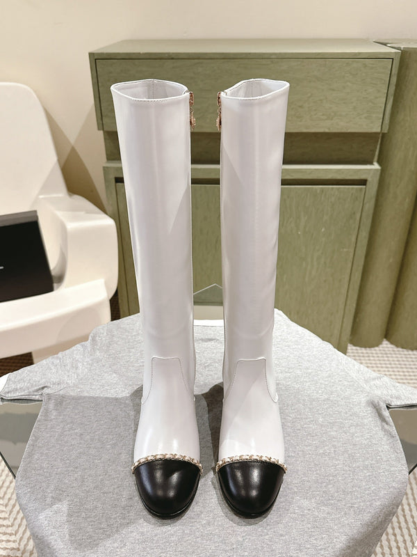 CC 24 FW Knee-High Boots with Chain 70mm White Black Cowhide 447184