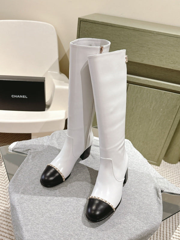 CC 24 FW Knee-High Boots with Chain 70mm White Black Cowhide 447184