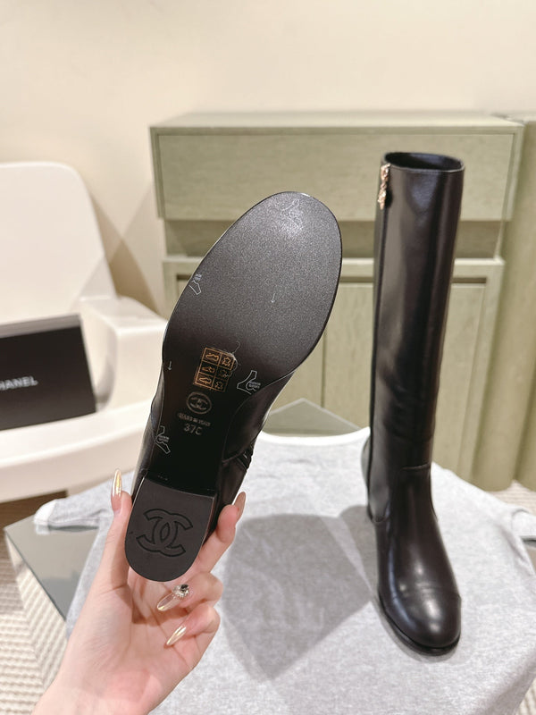 CC 24 FW Knee-High Boots 70mm Black Cowhide 447190