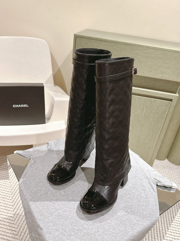 CC 24ss Fold-Over High Boots 40mm Black Quilted Sheepskin 447476