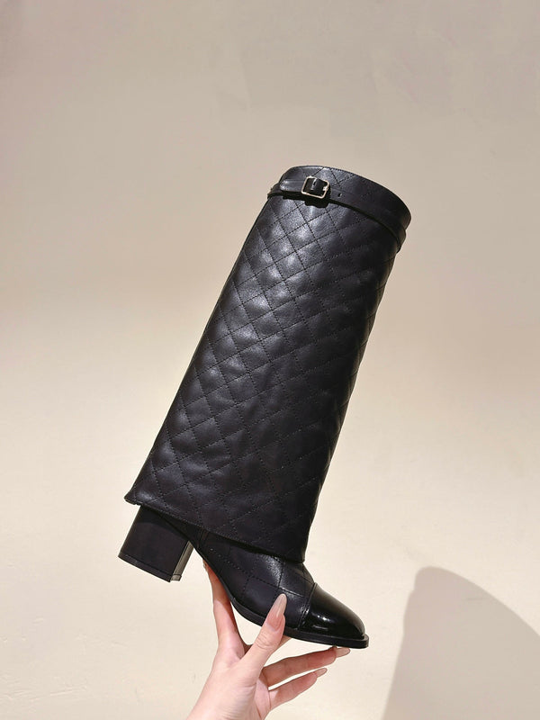 CC 24ss Fold-Over High Boots 40mm Black Quilted Sheepskin 447476