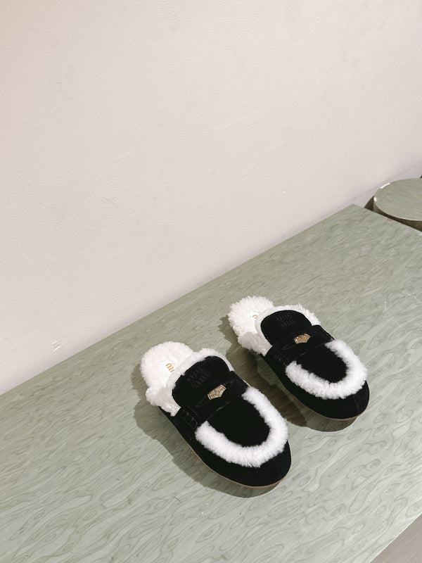 Miu Mule Half Fur  Black Suede