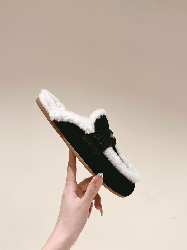 Miu Mule Half Fur  Black Suede