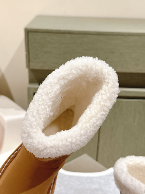 STIVALETTI IN VITELLO GOFFRATO BRONZO E SHEARLING BIANCO