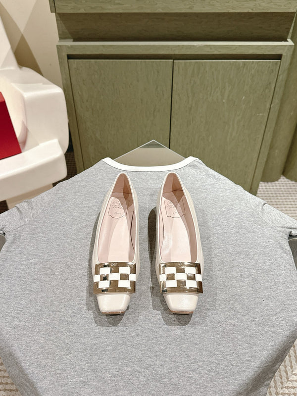 Viv 25 Jewel Flats Beige Imported Cowhide 241906