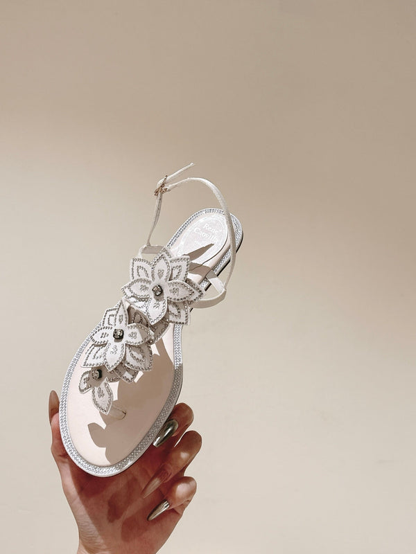 RC 25 Flat Sole Flower Thong White Silk Rhinestones 268063