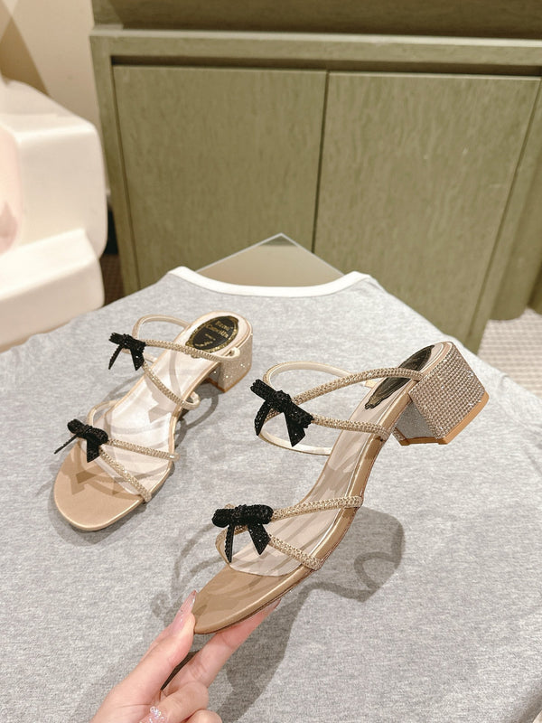 RC 25 Scarpe con tacco alto e fiocco di diamanti in seta color carne rosa con strass 268054