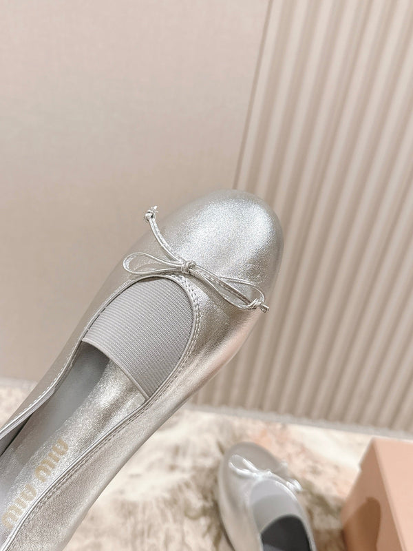 Miu Élan Bow-Detail Ballet Flat Sliver Metallic Leather 445803