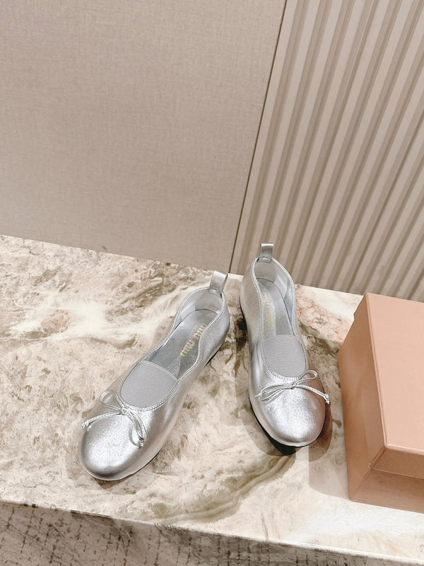Miu Élan Bow-Detail Ballet Flat Sliver Metallic Leather 445803