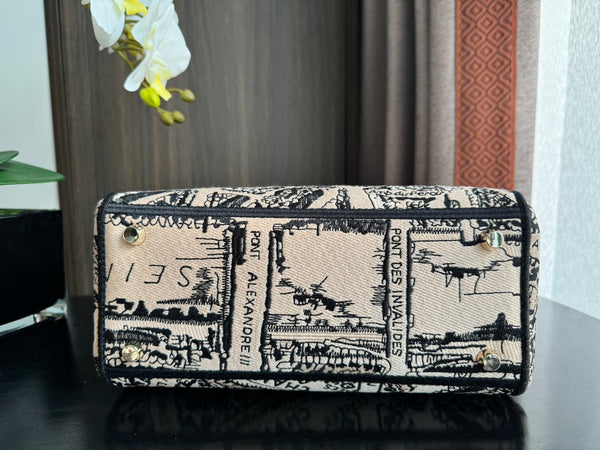 medium lady 24 black pink embroidery canvas