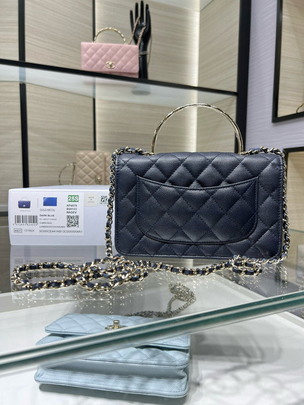 cc 25S Woc Top Handle 19cm Dark Blue Grained Calfskin Light Gold Hardware