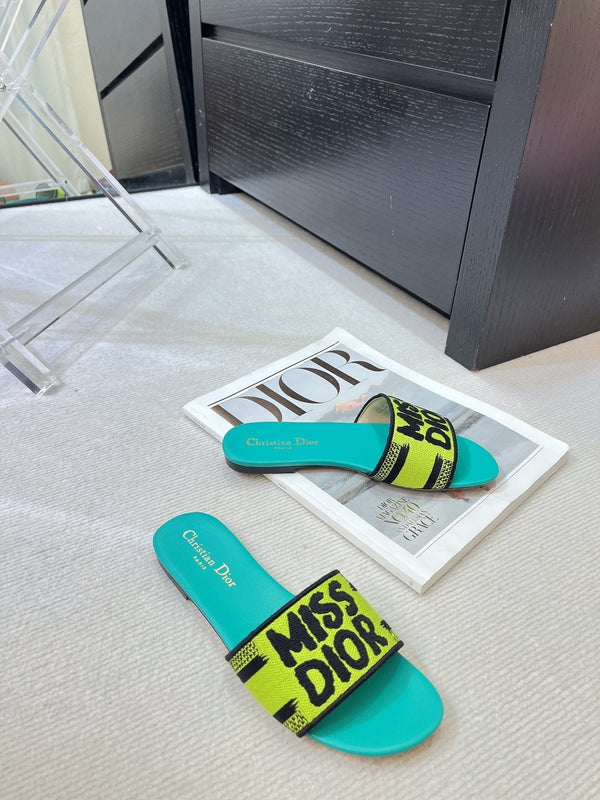 dway slide embroidered lime blue cotton