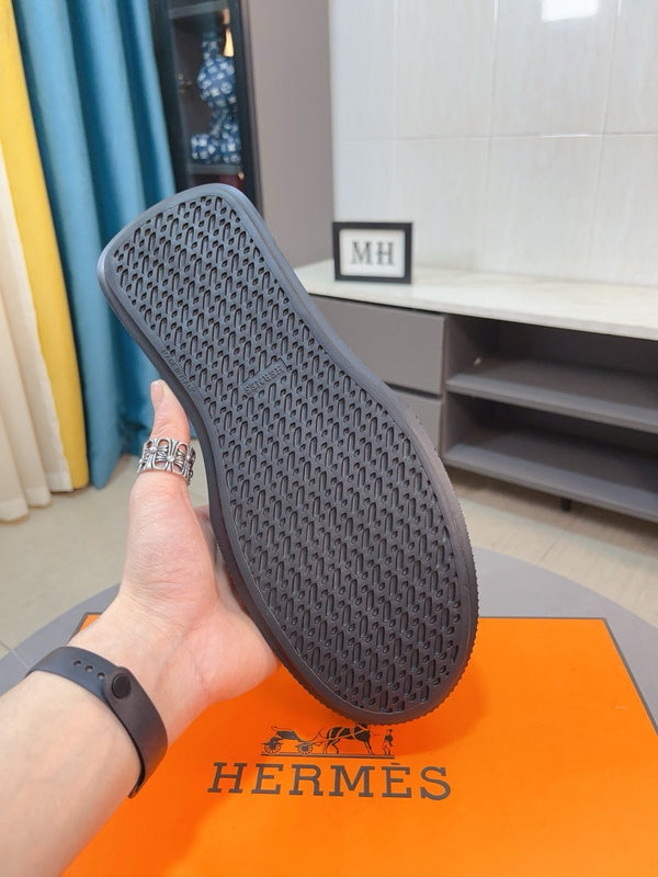 HM LANCE SLIP-ON SNEAKER BLACK CALFSKIN